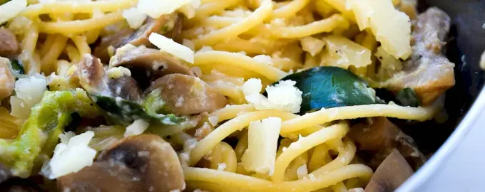 Паста с шампиньонами
