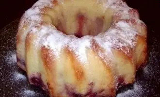 Манник с вишней на кефире