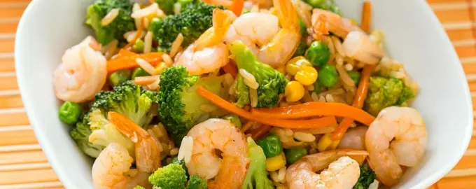 Морепродукты с овощами