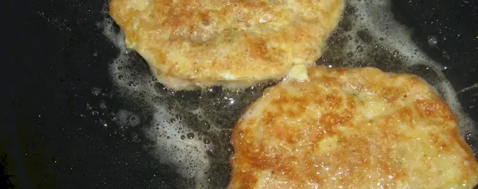 Отбивные с яйцом