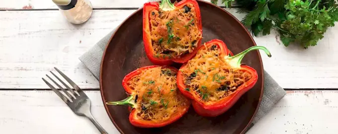 Перцы фаршированные кускусом