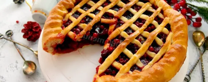 Пироги с брусникой