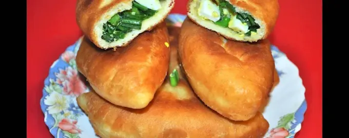 Пирожки с яйцом и луком