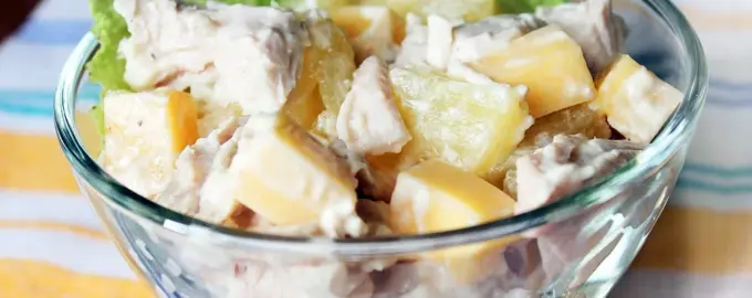 Салат с ананасом и курицей