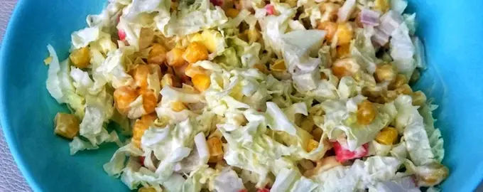 Салат с пекинской капустой и кукурузой