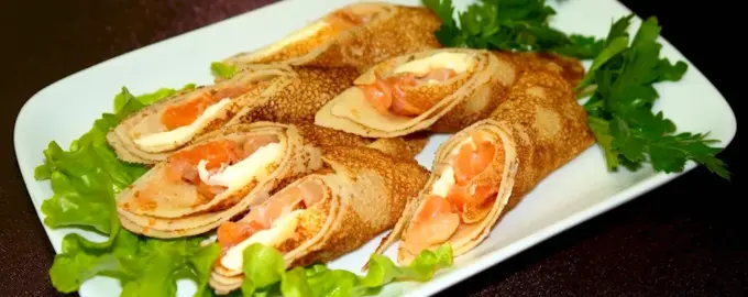 Блинчики фаршированные красной рыбой
