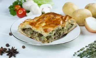 Пирог с картофелем и грибами