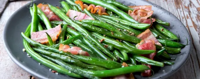 Стручковая фасоль с беконом