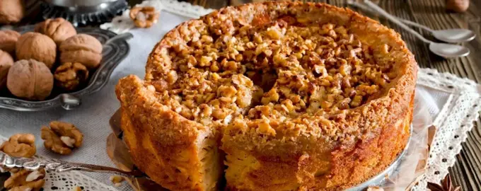 Пирог с грецкими орехами