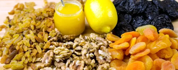 Изюм курага чернослив смесь Амосова