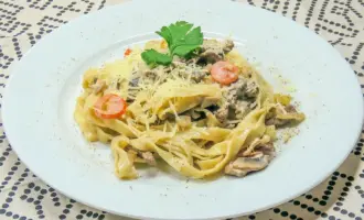 Паста фетучини с грибами