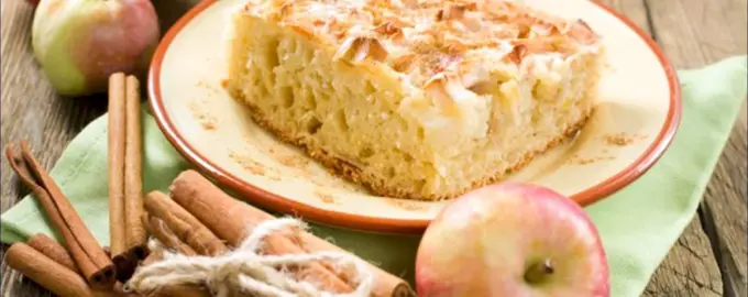 Шарлотка с яблоками
