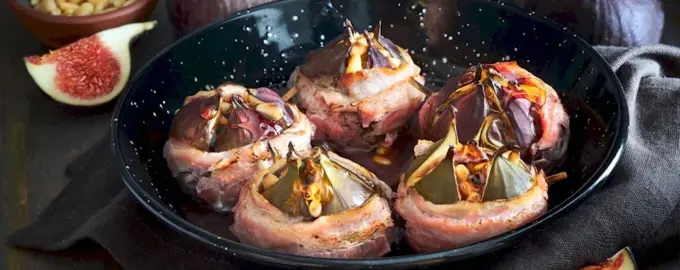 Инжир запеченный с сыром
