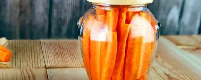 Слайсы из моркови маринованные
