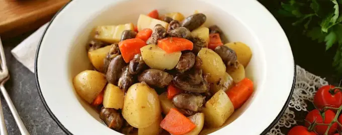 Куриные сердечки с овощами