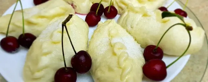 Вареники с вишней