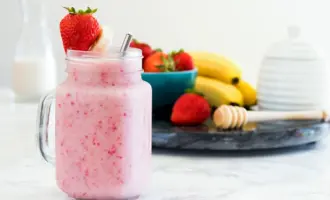 Banana Strawberry Smoothie