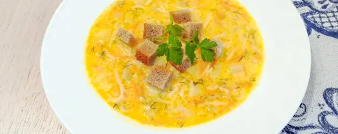 Куриный суп с плавленным сыром и вермишелью