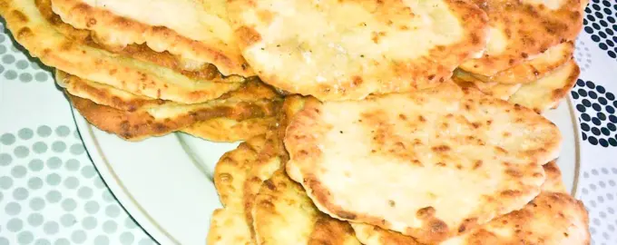 Татарская лепешка с сыром