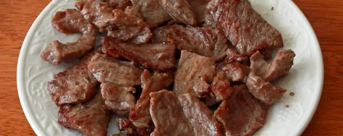 Жареное мясо кусочками