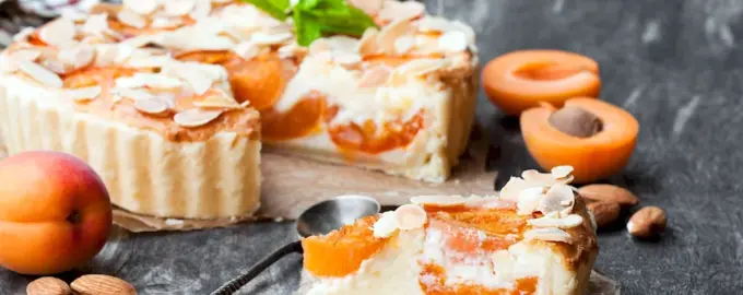 Творожный пирог с абрикосами