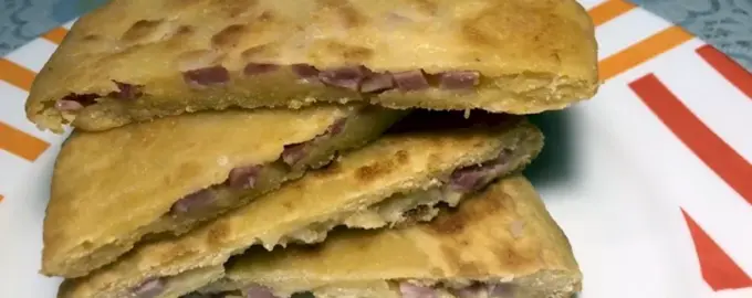 Лепешка с ветчиной и сыром