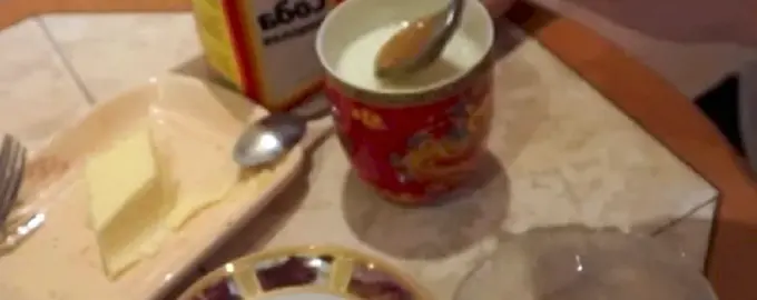 Молоко с желтком и медом от кашля