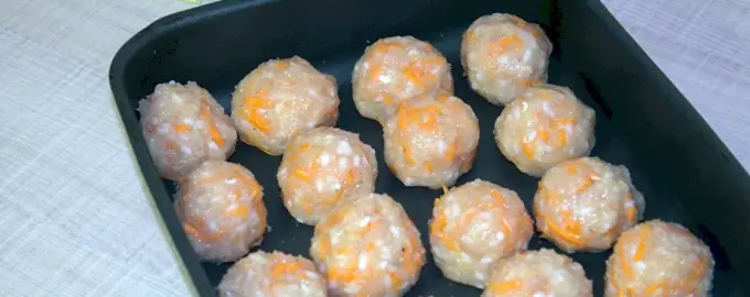 Тефтели из куриного фарша в духовке с подливкой