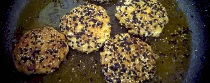 Кексы с кунжутом
