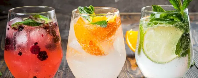 Gin Tonic коктейль