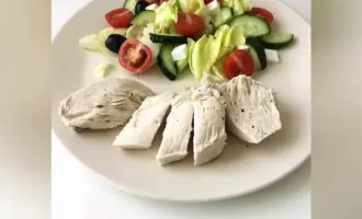 Отварная куриная грудка