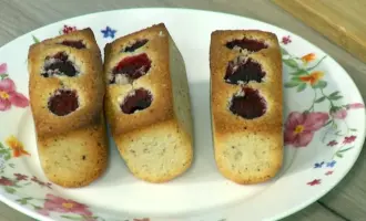 Almond financier