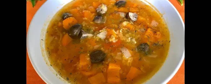 Чечевичный суп с шампиньонами