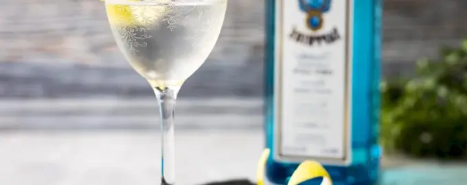 Bombay Sapphire коктейль