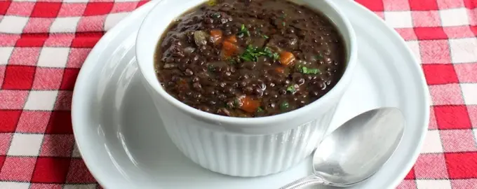 Чечевица черная суп