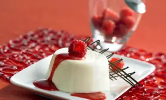 Десерт panna Cotta