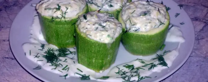 Кабачки фаршированные творогом