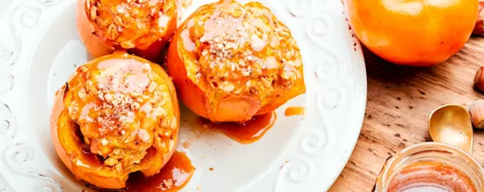 Хурма запеченная в духовке с медом и орехами